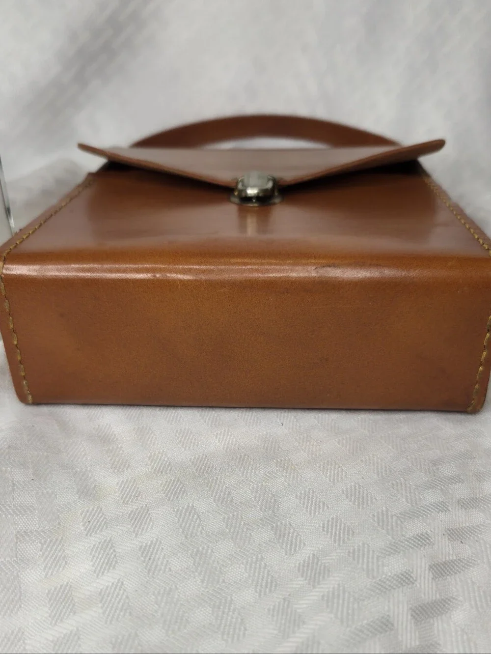 Vintage MCM Portable Bartender Leather Set 3 Glass Bottles 2 Plastic Shots